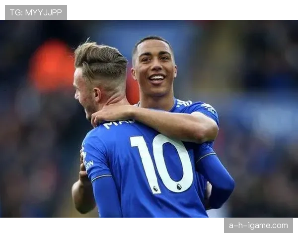 战术大师贝肯鲍尔：深度解析其传球技术如何掌控比赛节奏