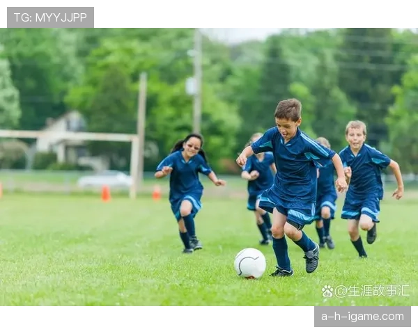 新一代足球天才闪耀绿茵场：聚焦冉冉升起的年轻新星与未来巨星潜力