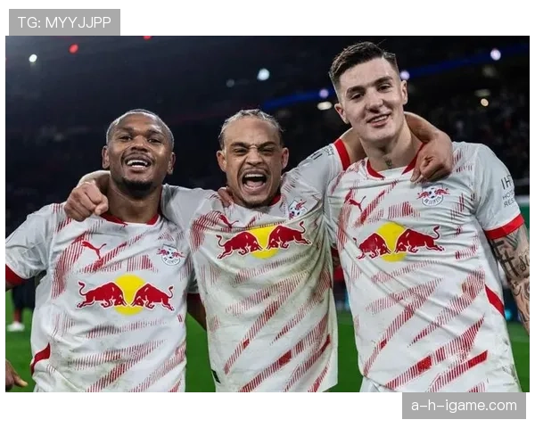 哈维·西蒙斯租借加盟巴黎圣日耳曼，助力球队提升竞争力