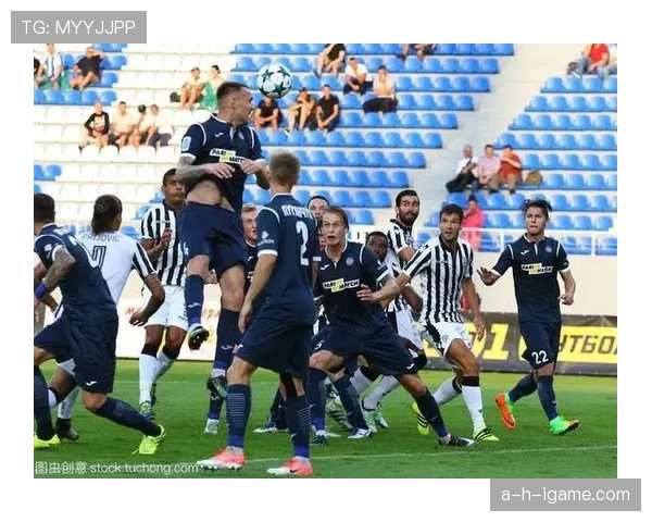 乌德勒支防守体系全面升级，新战术助推球队状态回暖迎战新赛季