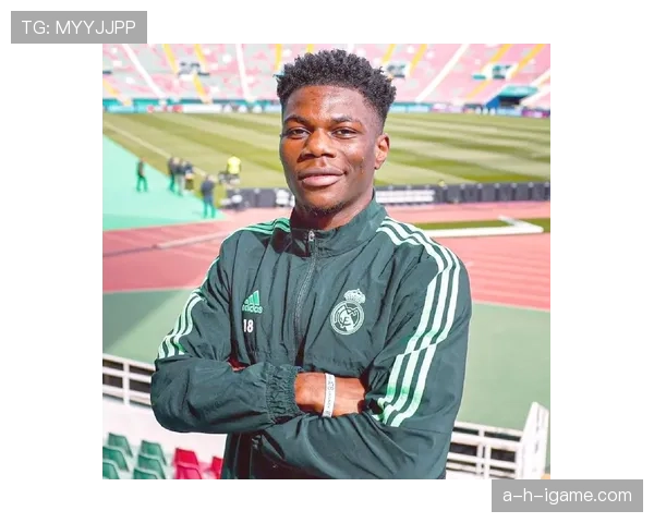 楚阿梅尼核心作用解析:皇马中场枢纽如何重塑球队攻防体系 楚阿梅尼核心作用解析:皇马中场枢纽如何重塑球队攻防体系