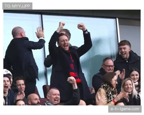 英超进球赏析：年度最佳进球候选人揭晓，球迷热议其精彩表现